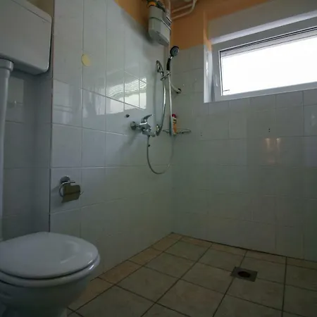 Appartement Vila Justin I. With Pool *